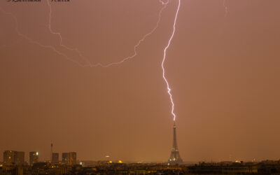 La Torre Eiffel protegida de los rayos por France Paratonnerres