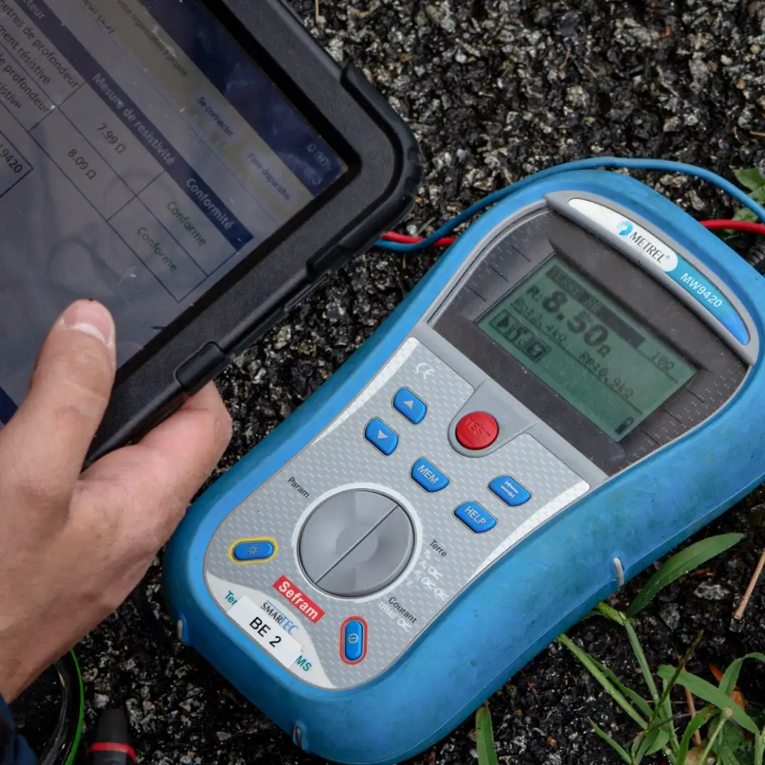 Lightning protection inspection made with Metrel Sefram earth resistance tester